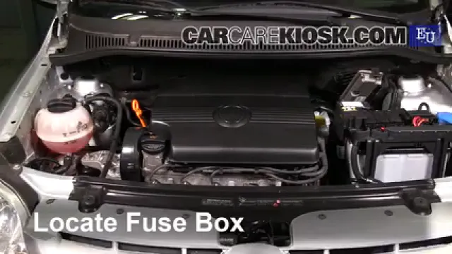 2007 Volkswagen Fox Urban 1.4L 4 Cyl. Fuse (Engine) Check